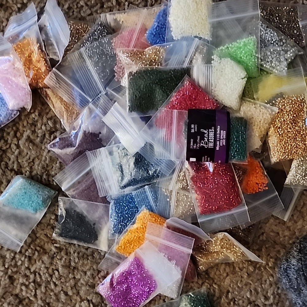 Assortment of delica beeds